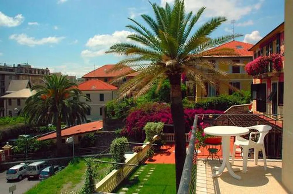 Soggiorno Al Nido Hotell Varazze Pensionat